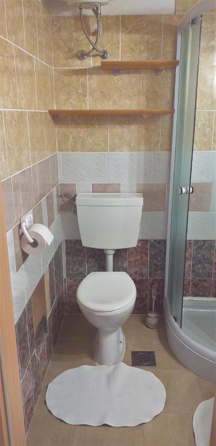 Apartment Beautiful Crni Kal Екстер'єр фото