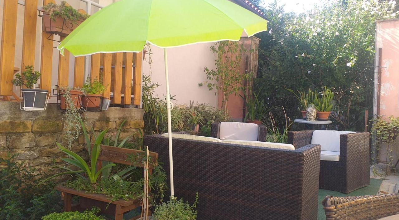 Apartment Beautiful Crni Kal Екстер'єр фото